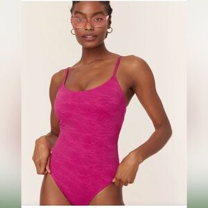 Andie The Amalfi One Piece - Textured Floral - Lava